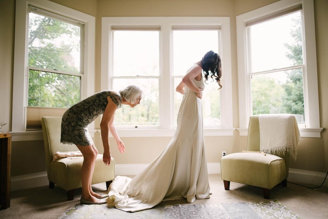 Nevada City Bride Getting Ready