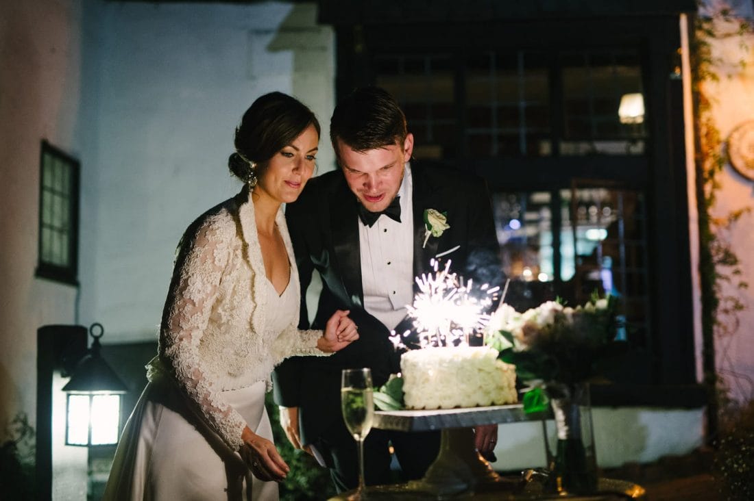 Pelican Inn Wedding Cake Cutting